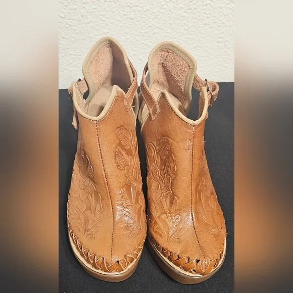 Tan Leather Women's Ankle Boots - Picture 5 of 7